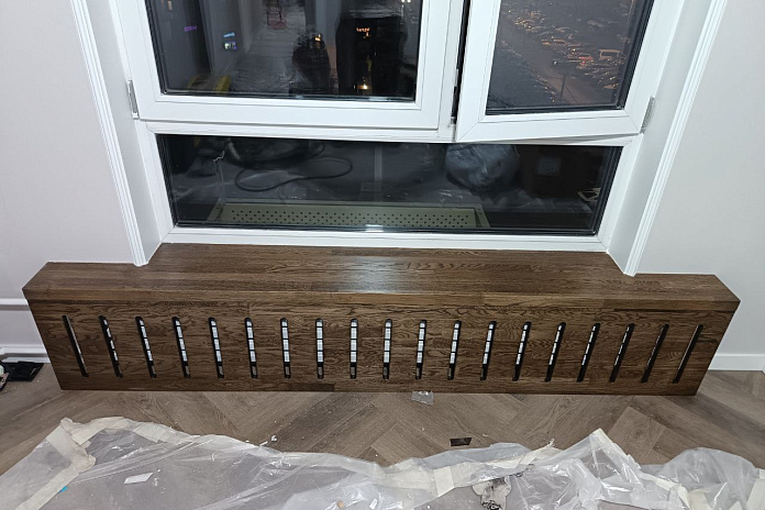 Подоконники с экранами из дуба (2). Работы компании РСК Интерьер.