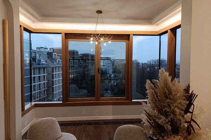 Облицовка эркерного окна дубовым шпоном (1). Работы компании РСК Интерьер.